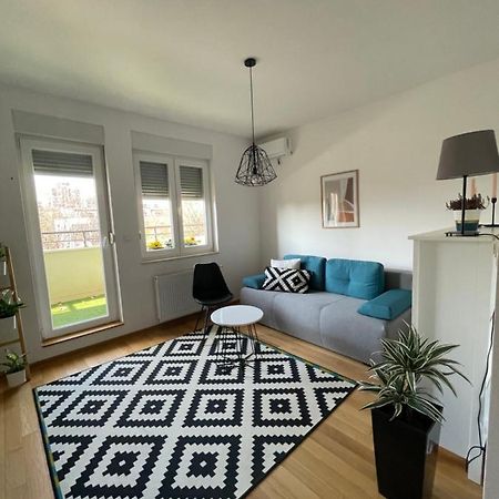 Sunny Studio Daire Novi Sad Dış mekan fotoğraf