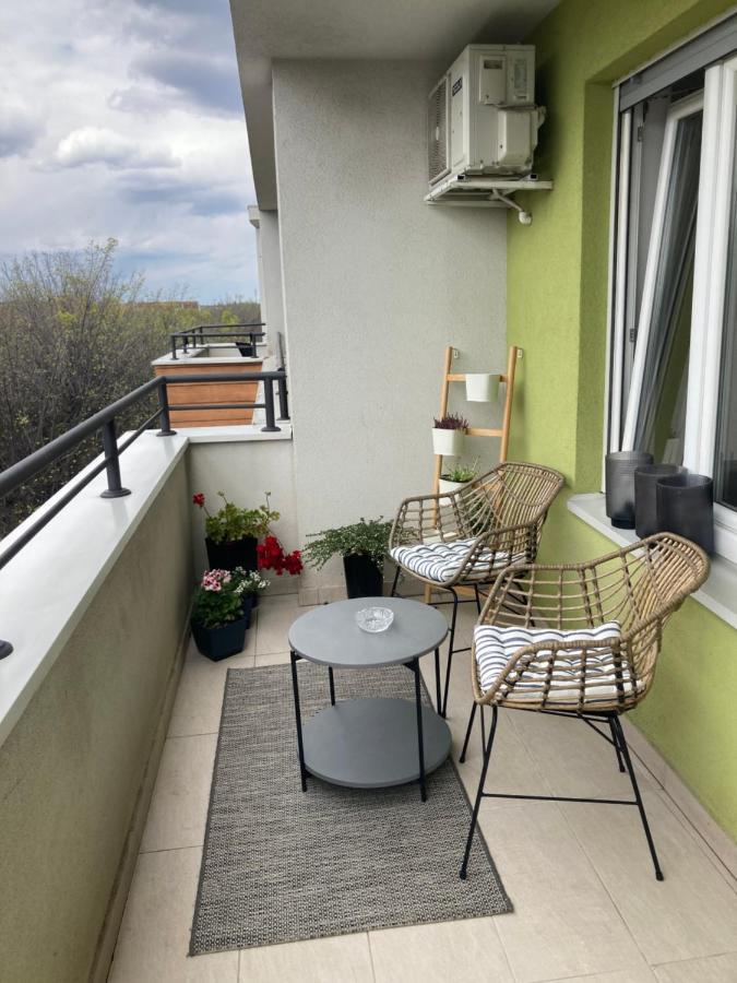 Sunny Studio Daire Novi Sad Dış mekan fotoğraf